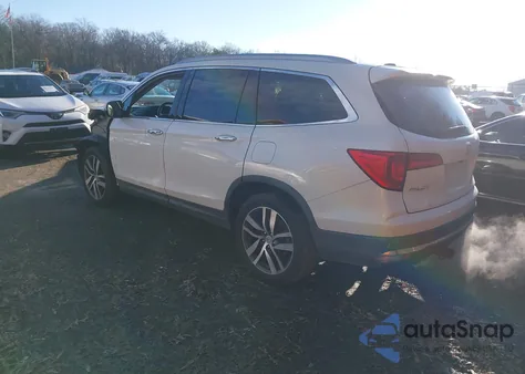 2017 Honda Pilot Touring z USA, uszkodzony, nr VIN 5FNYF6H9XHB010989